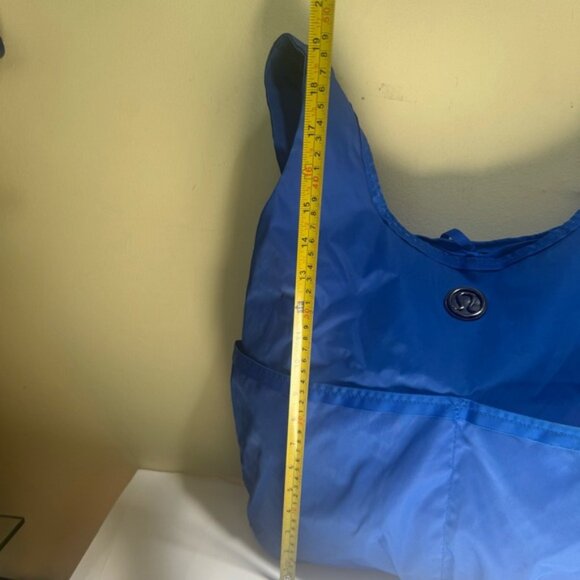 Lululemon Post Savasana Tote Nylon Packable Pockets Water Resistant Shoulder Bag - Picture 14 of 16